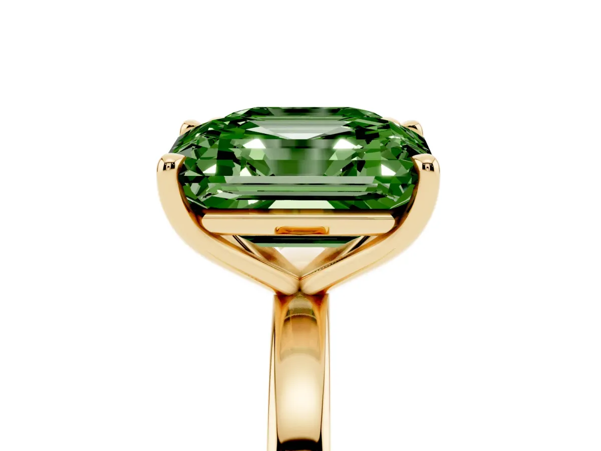 Fancy Green Asscher Cut and Emerald Cut Toi Moi Ring with Prong Setting Yellow gold