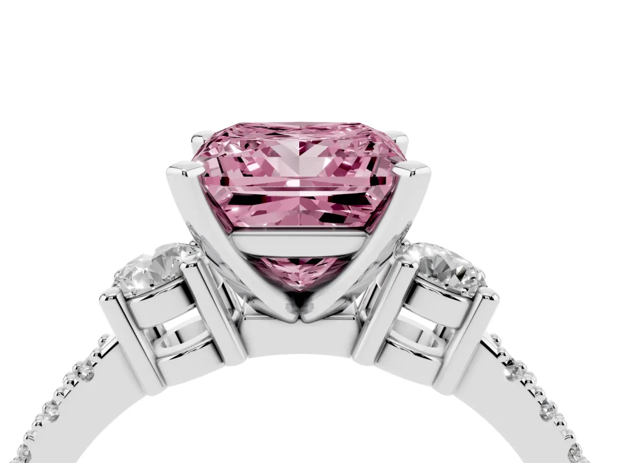 Fancy Pink Princess Cut Three-Stone Diamond Pavé Band with Prong Setting White gold