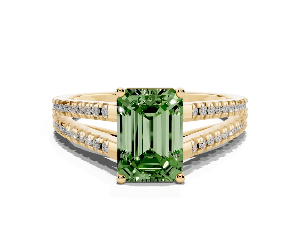 Fancy Green Emerald Cut Diamond Solitaire Engagement Ring with Split Shank Pavé Band Yellow gold