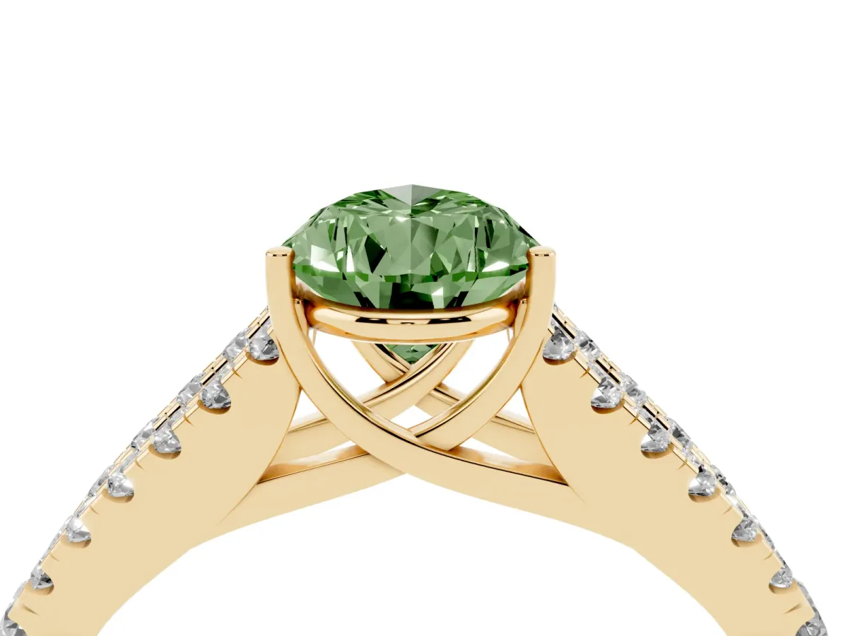 Fancy Green Pear Cut Diamond Split Shank Pavé Engagement Ring with Four-Prong Setting Yellow gold
