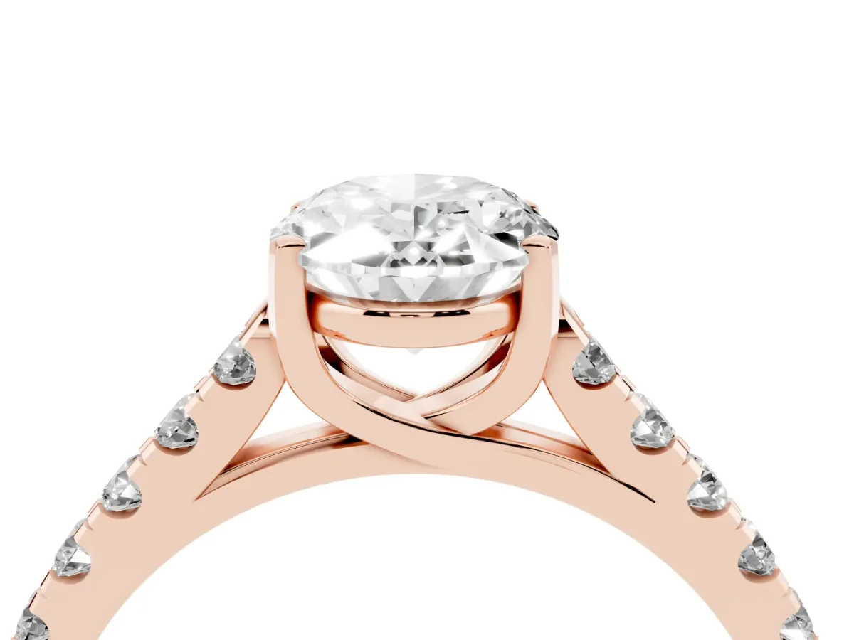 Oval Cut Diamond Pavé Band Solitaire Ring with Prong Setting Rose gold
