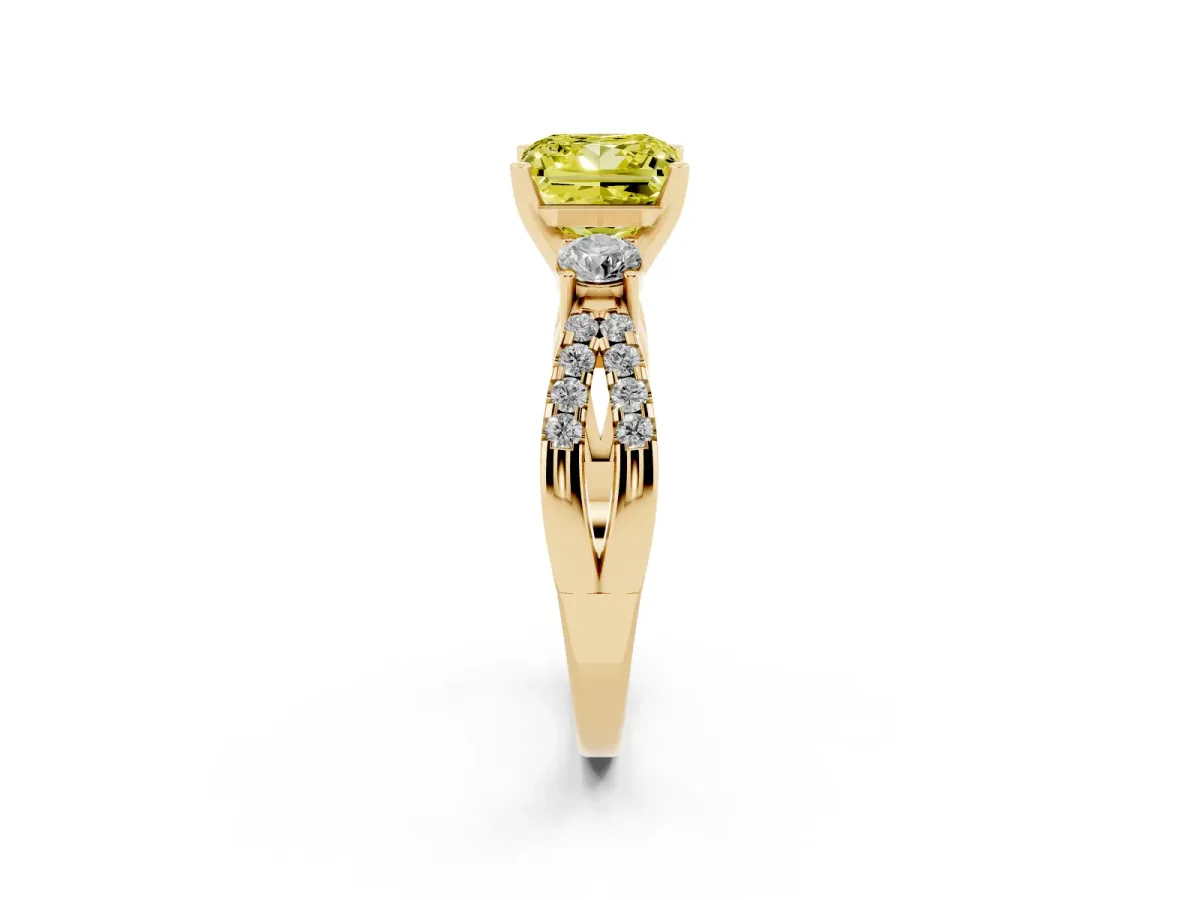 Fancy Yellow Princess Cut Diamond Three-Stone Ring with Pavé Split Shank and Four-Prong Setting Yellow gold