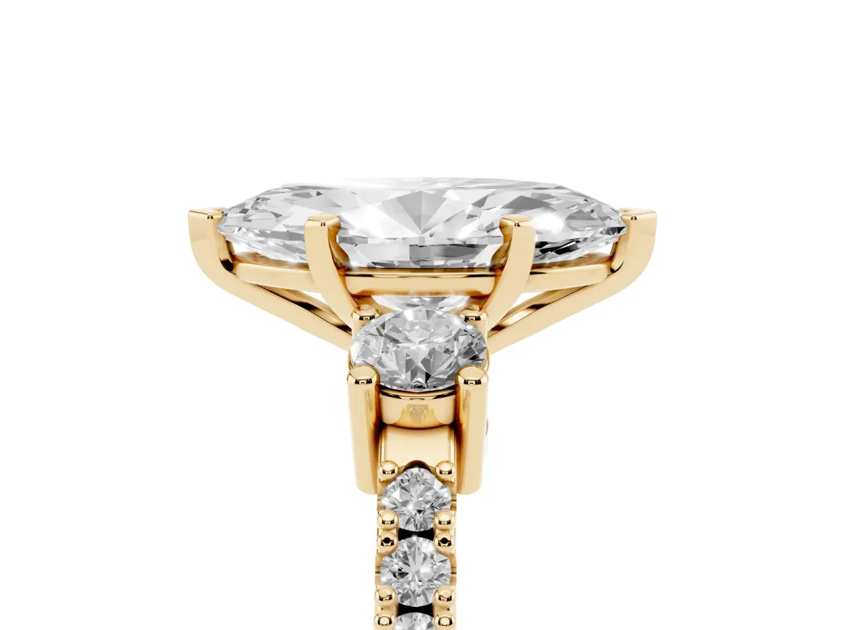 Marquise Cut Three-Stone Diamond Pavé Band with Prong Setting Yellow gold