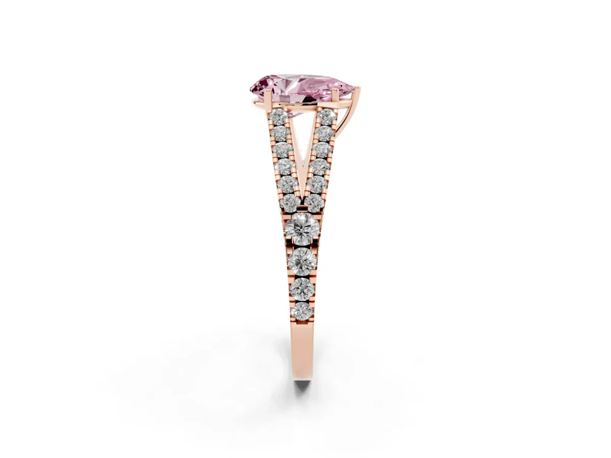 Fancy Pink Pear Cut Diamond Split Shank Pavé Engagement Ring with Four-Prong Setting Rose gold