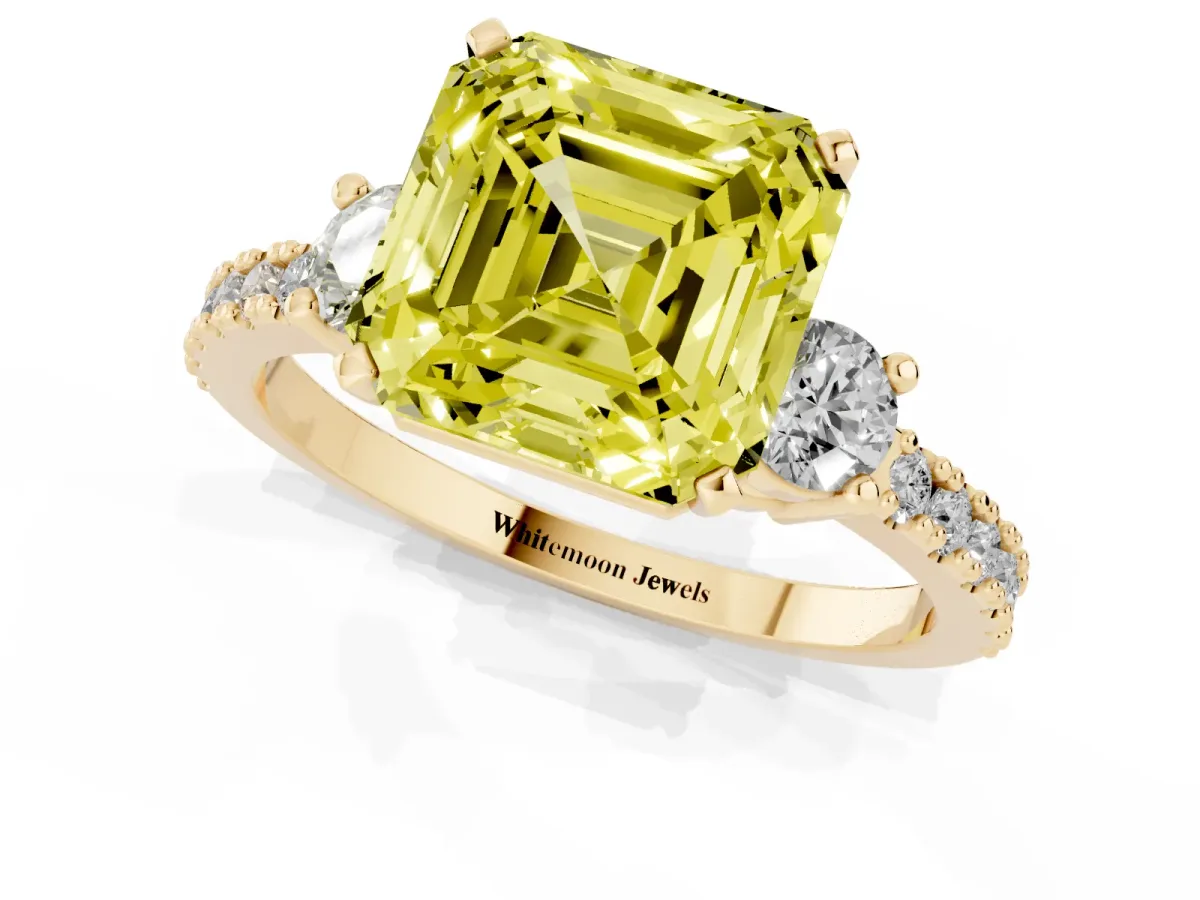 Fancy Yellow Asscher Cut Three-Stone Diamond Pavé Band with Prong Setting Yellow gold