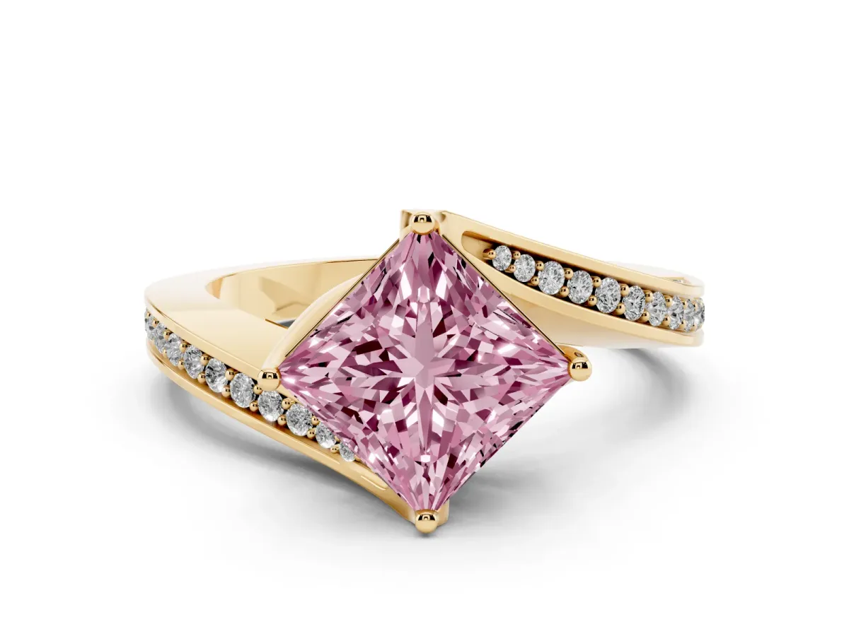 Fancy Pink Princess Cut Solitaire Diamond Twist Band with Pavé Setting and Four-Prong Setting Yellow gold