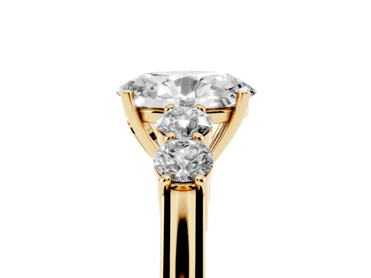 Oval Cut Cut Diamond Five-Stone Prong Set White Gold Ring Yellow gold