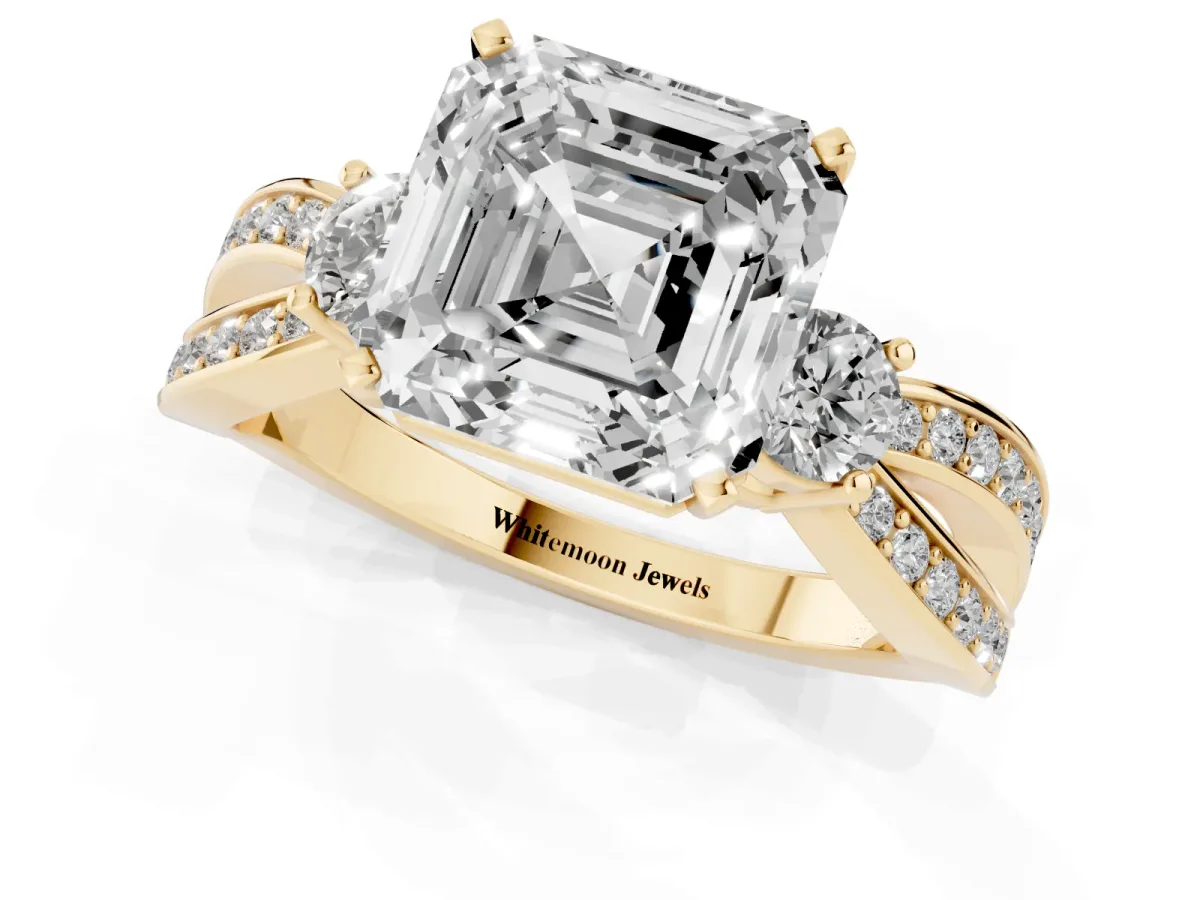 Three-Stone Asscher Cut Cut Diamond Twist Band with Prong Setting Yellow gold