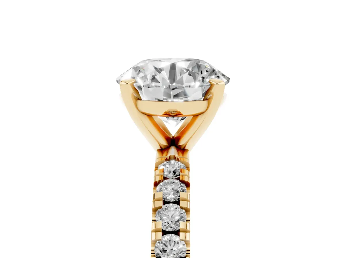 Round Cut Diamond Pavé Band Solitaire with Four-Prong Setting Yellow gold