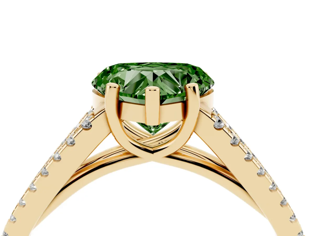Fancy Green Heart Cut Diamond Solitaire Engagement Ring with Split Shank Pavé Band Yellow gold