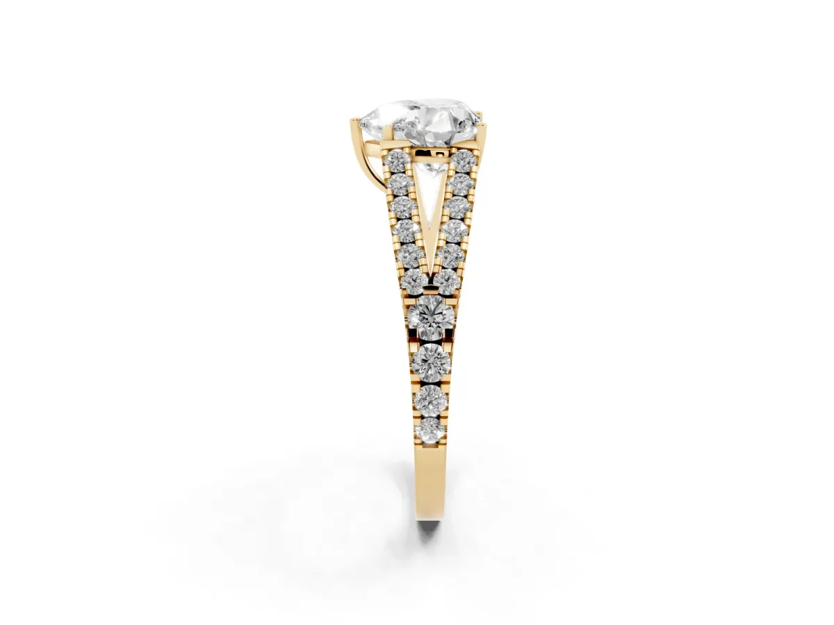 Heart Cut Diamond Split Shank Engagement Ring with Round Pavé and Prong Setting Yellow gold