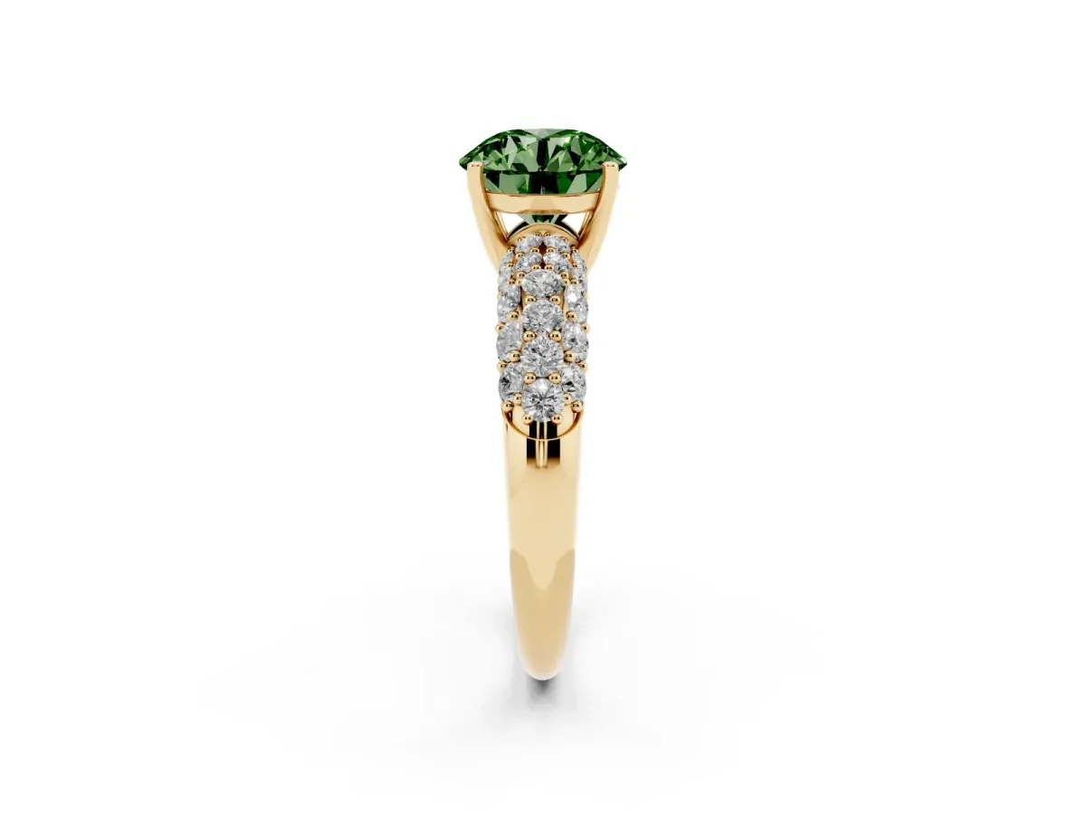 Fancy Green Round Cut Diamond Pavé Band Solitaire Ring with Four-Prong Setting Yellow gold