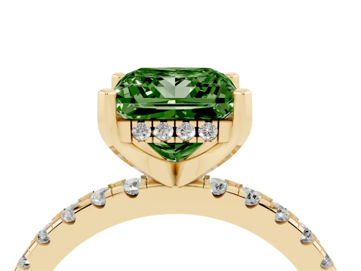 Fancy Green Princess Cut Diamond Solitaire Ring with Round Pavé Band and Four-Prong Setting Yellow gold