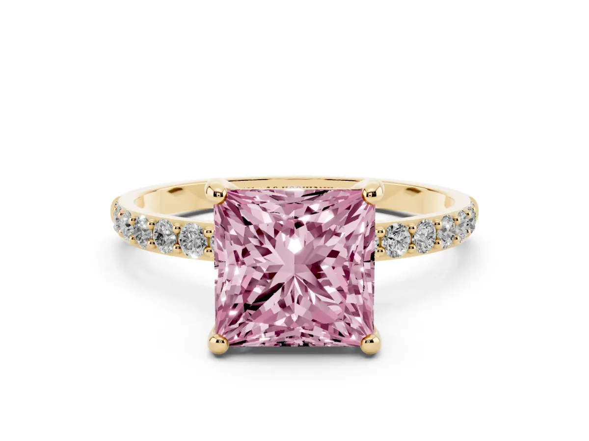Fancy Pink Princess Cut Diamond Solitaire Ring with Round Pavé Band and Prong Setting Yellow gold