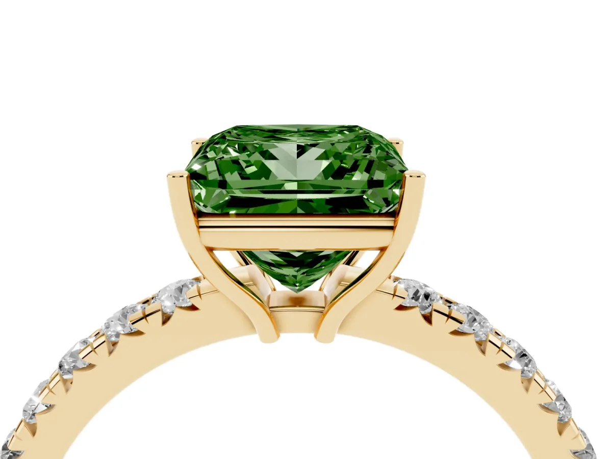 Fancy Green Princess Cut Diamond Pavé Solitaire Engagement Ring with Four-Prong Setting Yellow gold