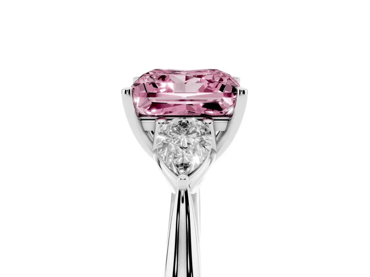 Fancy Pink Three-Stone Princess Cut Brilliant Diamond Solitaire Ring with Tapered Band and Four-Prong Setting White gold