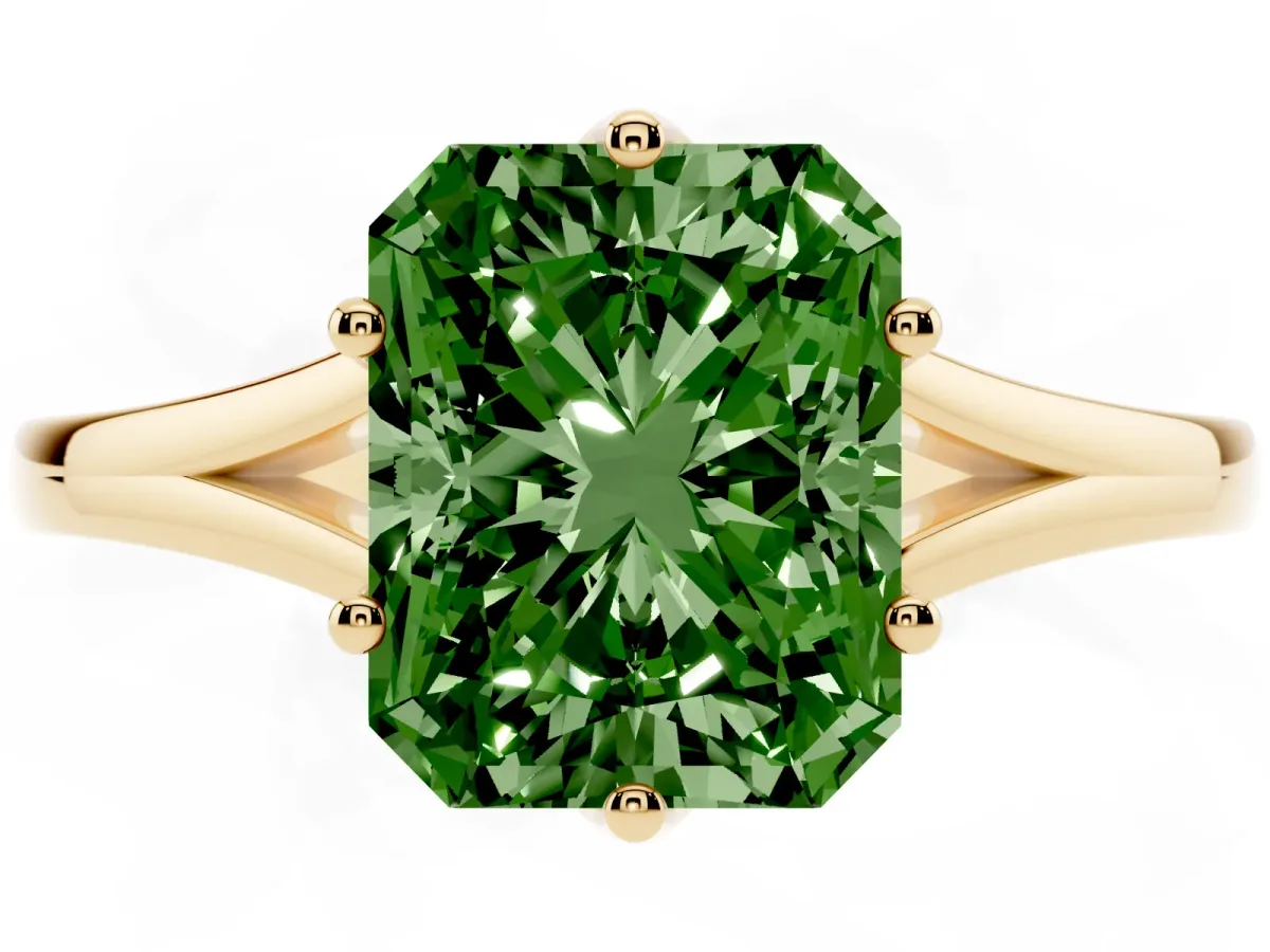 Fancy Green Radiant Cut Solitaire Diamond Ring with Six-Prong Setting and Tapered Band Yellow gold