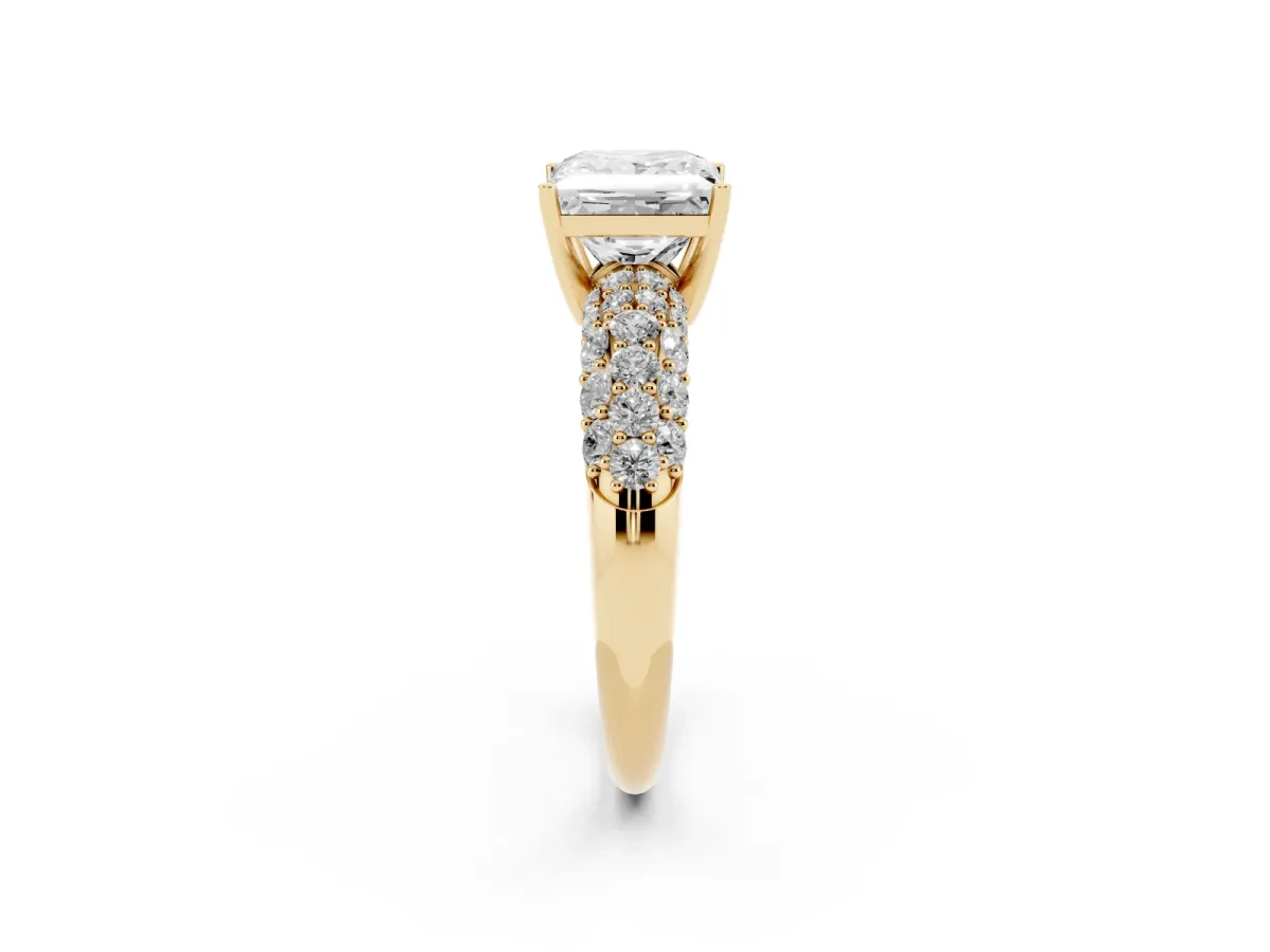 Princess Cut Diamond Pavé Band Solitaire Ring with Four-Prong Setting Yellow gold