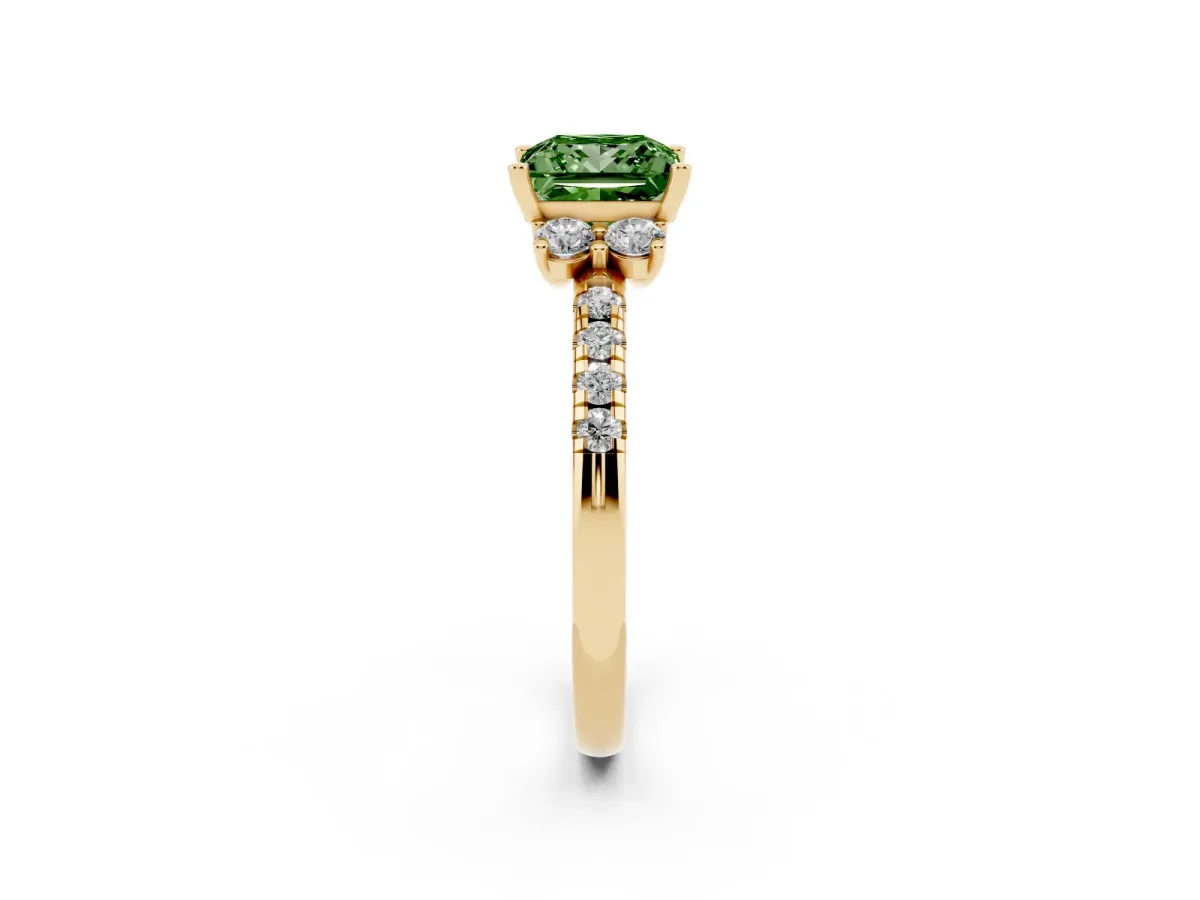 Fancy Green Princess Cut Diamond Three-Stone Pave Band with Four-Prong Setting Yellow gold