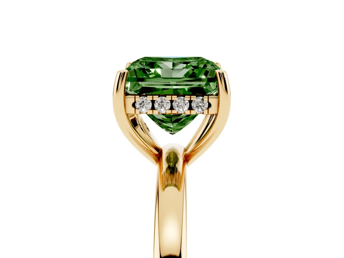 Fancy Green Princess Cut Solitaire Diamond Ring with Prong Setting and Plain Band Yellow gold