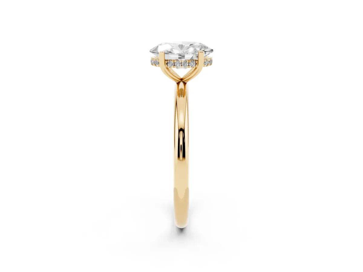 Oval Cut Cut Solitaire Engagement Ring with Four-Prong Setting and Classic Band Yellow gold