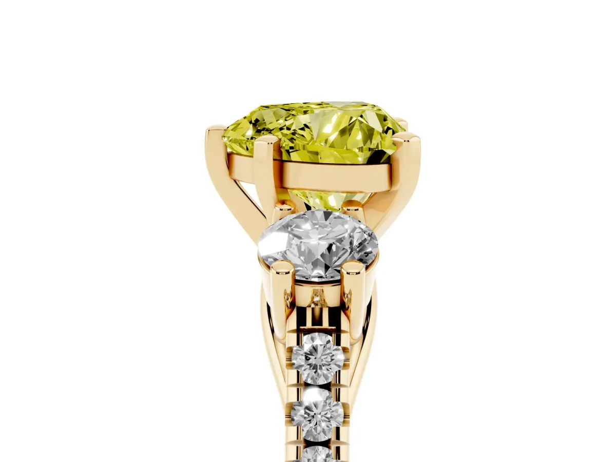 Fancy Yellow Three-Stone Heart Cut Diamond Pavé Band with Four-Prong Setting Yellow gold