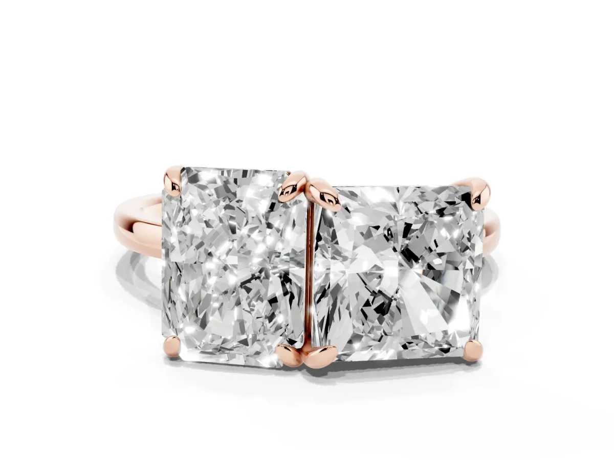 Radiant and Princess Toi Moi Ring with Prong Setting and Plain Band Rose gold