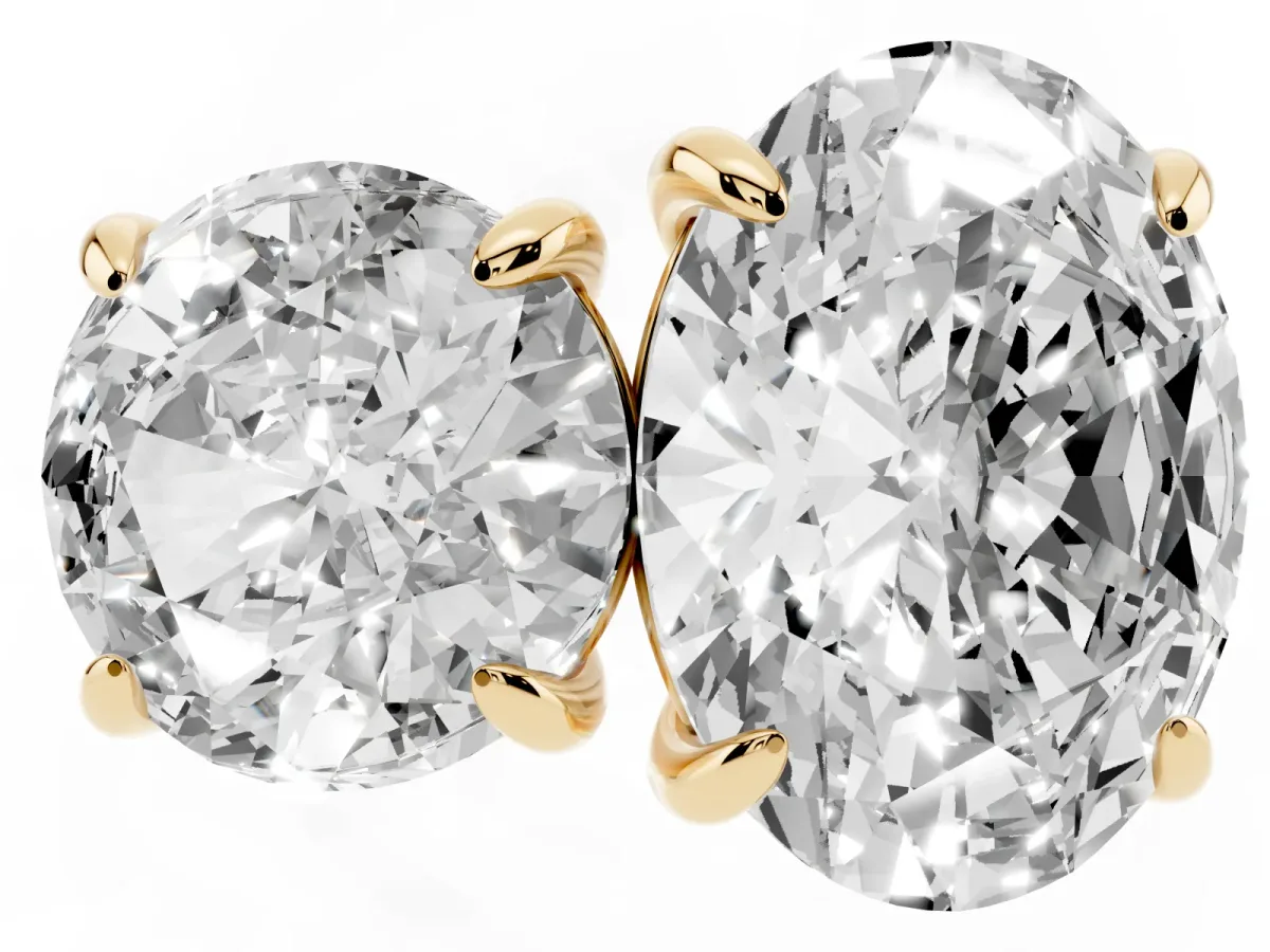 Round and Oval Toi Moi Ring with Prong Setting and Plain Band Yellow gold