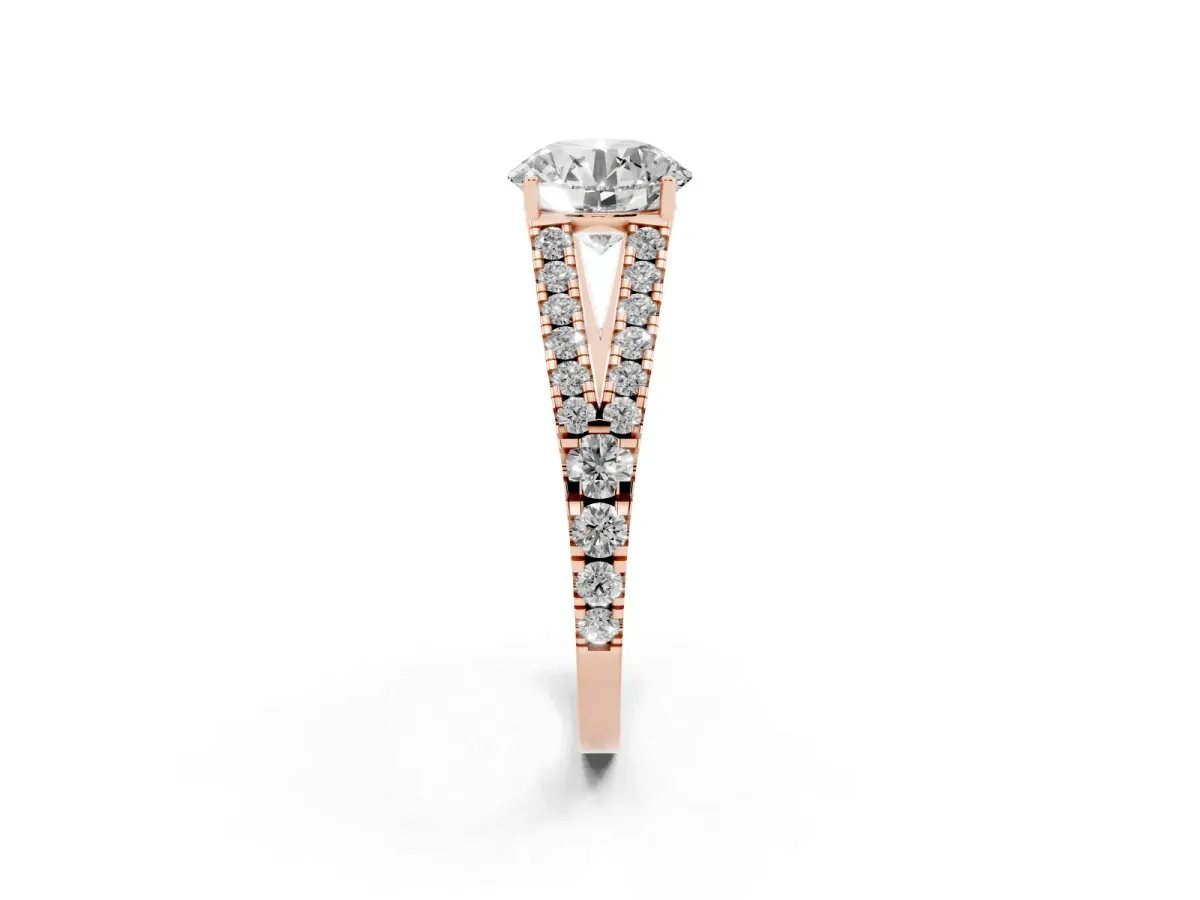 Round Cut Diamond Split Shank Pavé Engagement Ring with Four-Prong Setting Rose gold