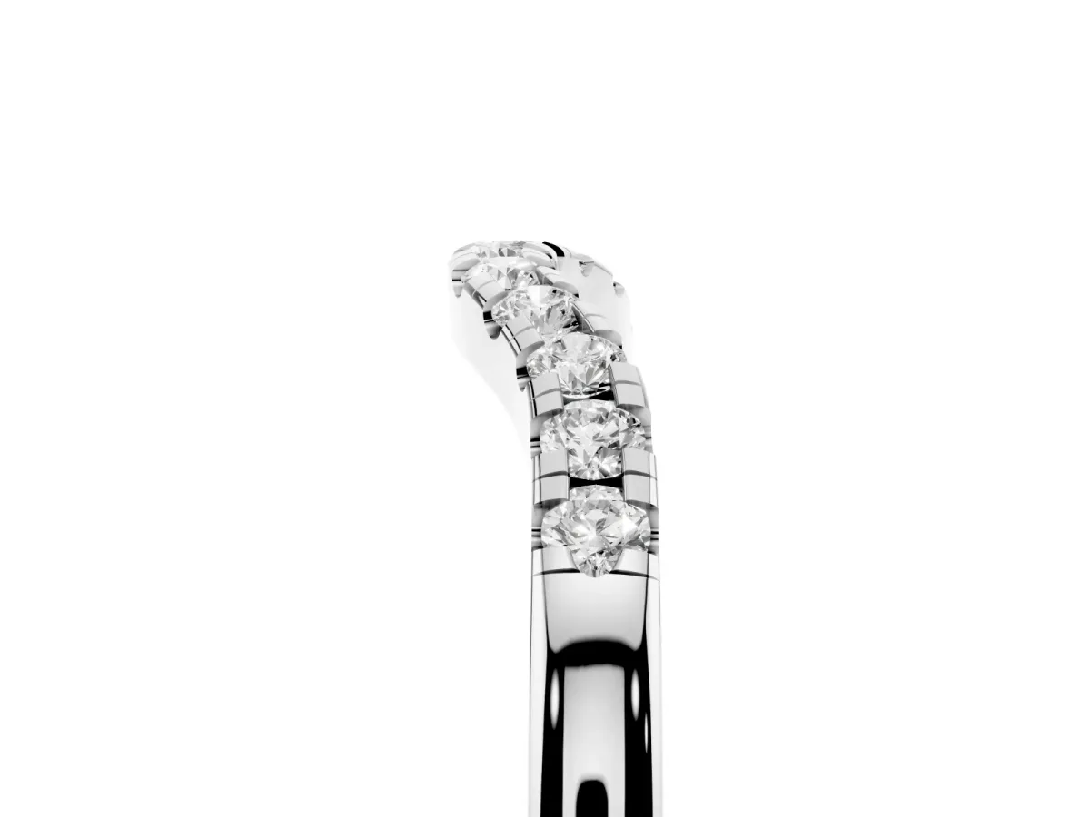 Round Diamond Curved Pavé Wedding Band Platinum