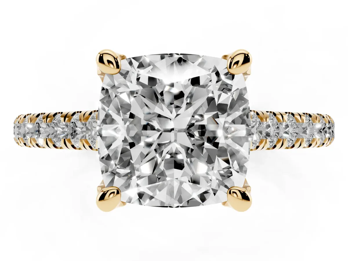 Cushion Cut Brilliant Diamond Solitaire with Pavé Band and Four-Prong Setting Yellow gold