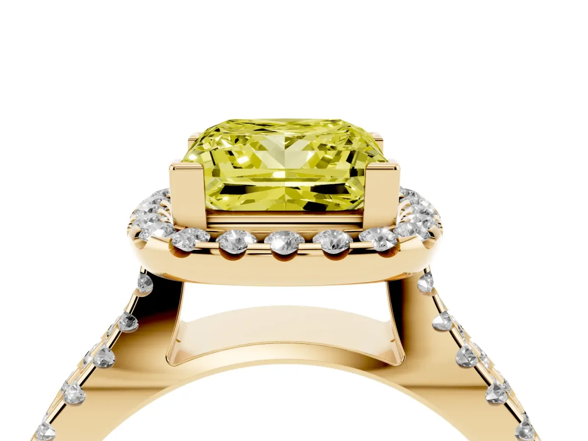 Fancy Yellow Princess Cut Diamond Halo Ring with Split Shank Pavé Band and Prong Setting Yellow gold