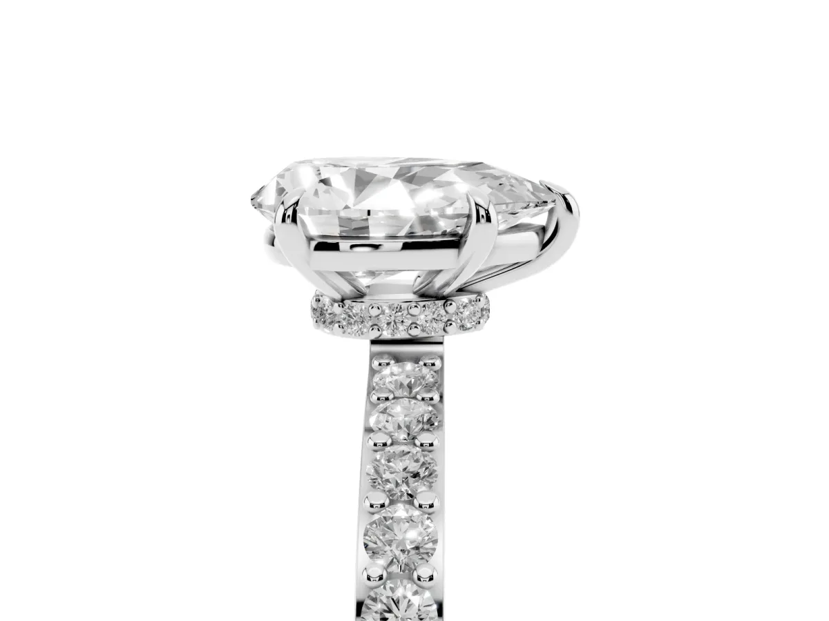 Pear Cut Diamond Pavé Engagement Ring with Round Accents and Prong Setting Platinum