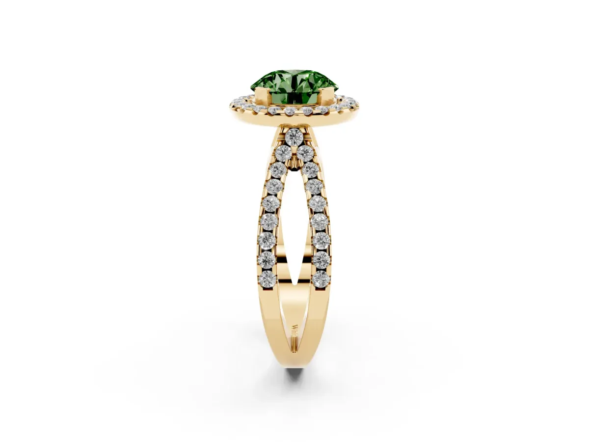 Fancy Green Round Cut Diamond Halo Ring with Split Shank Pavé Band and Prong Setting Yellow gold