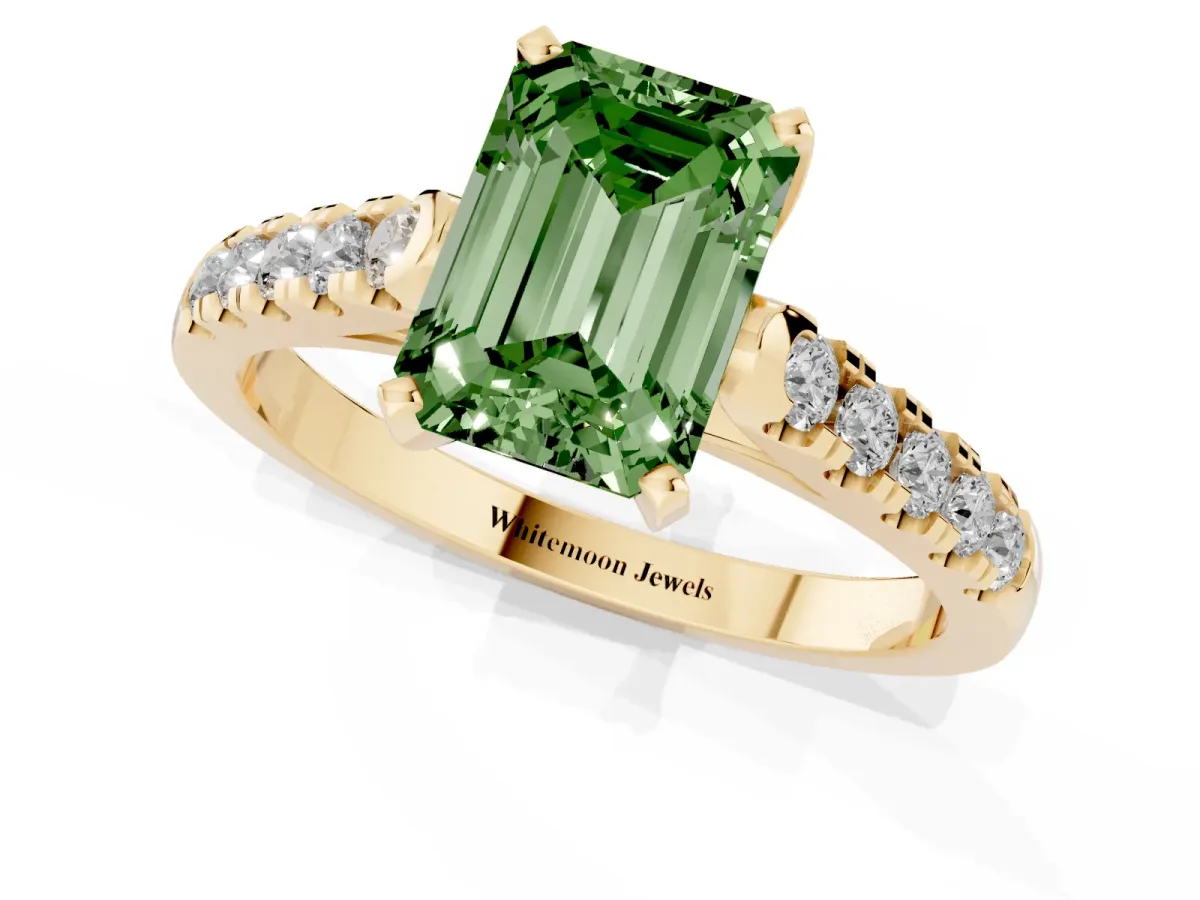 Fancy Green Emerald Cut Diamond Pavé Band Solitaire Ring with Prong Setting Yellow gold
