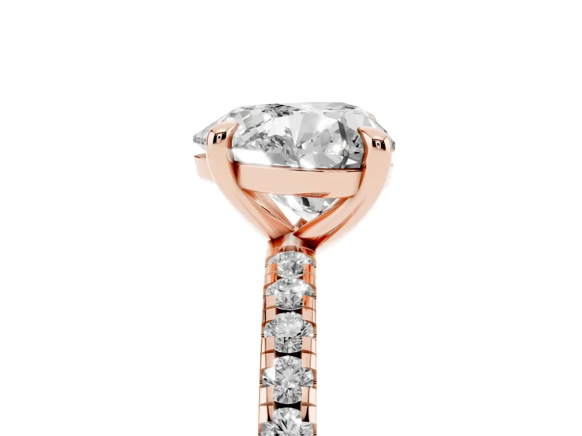 Heart Cut Diamond Brilliant Solitaire Ring with Pavé Band and Four-Prong Setting Rose gold