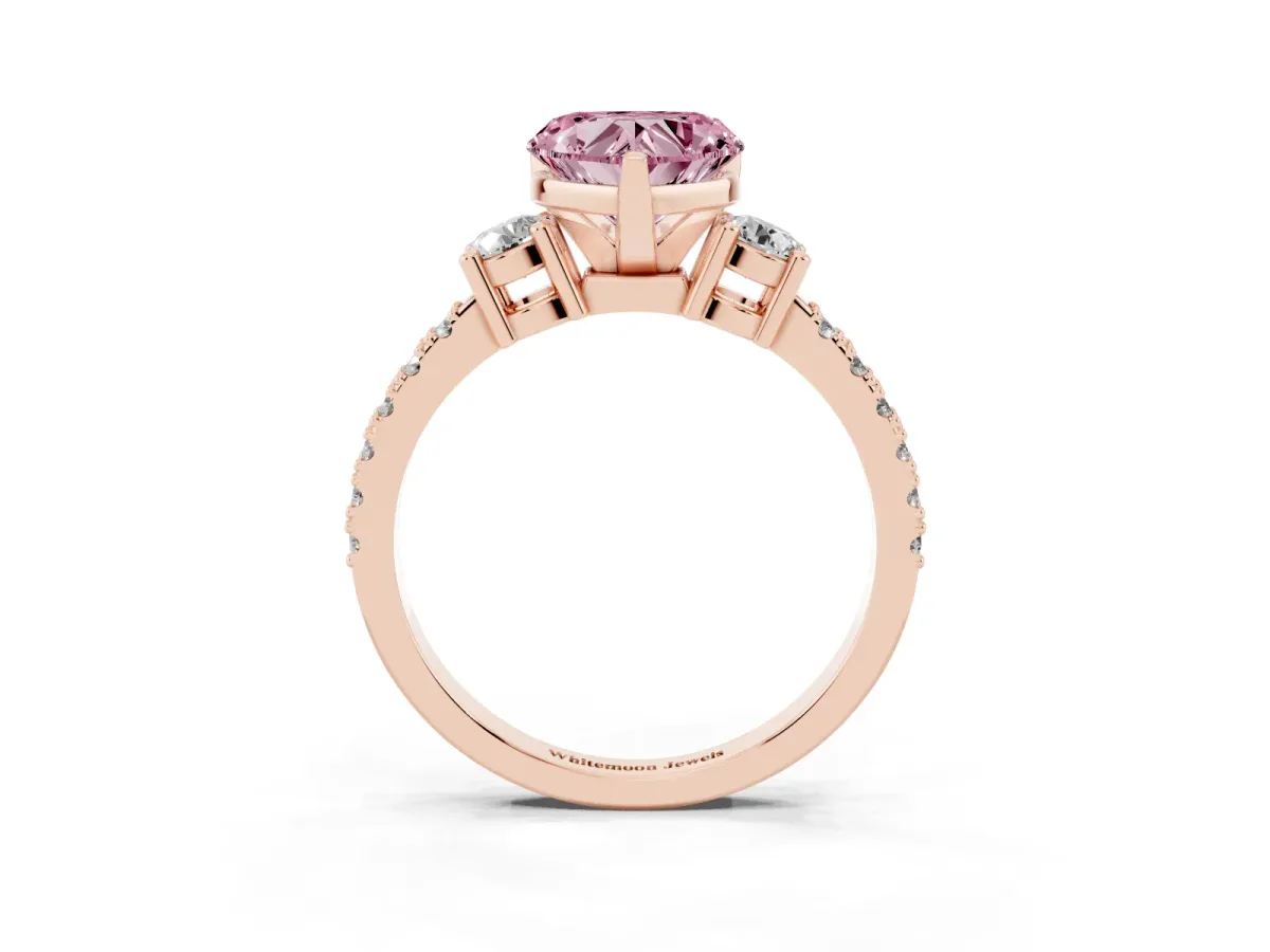 Fancy Pink Heart Cut Three-Stone Diamond Pavé Band with Prong Setting Rose gold