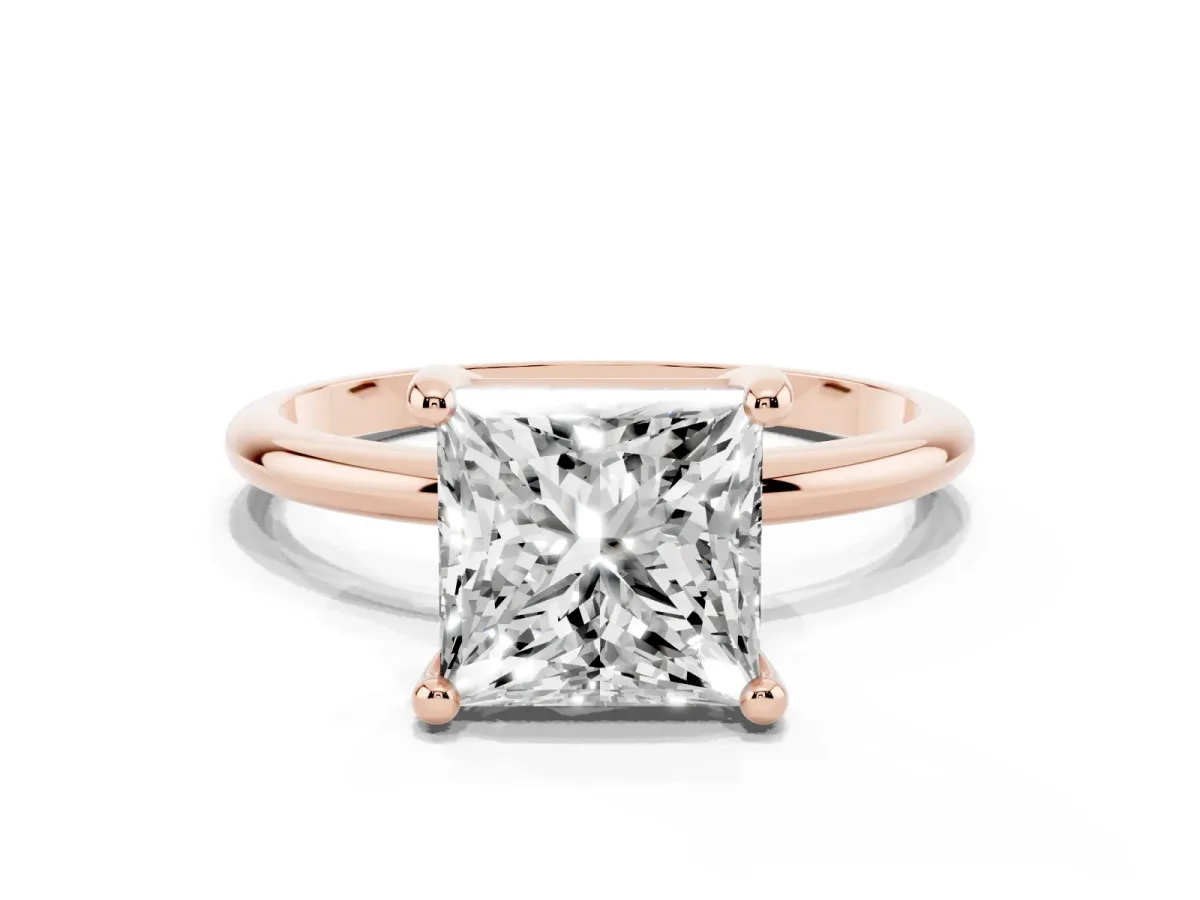 Princess Cut Solitaire Diamond Ring with 4-Prong Setting on a Classic Band Rose gold