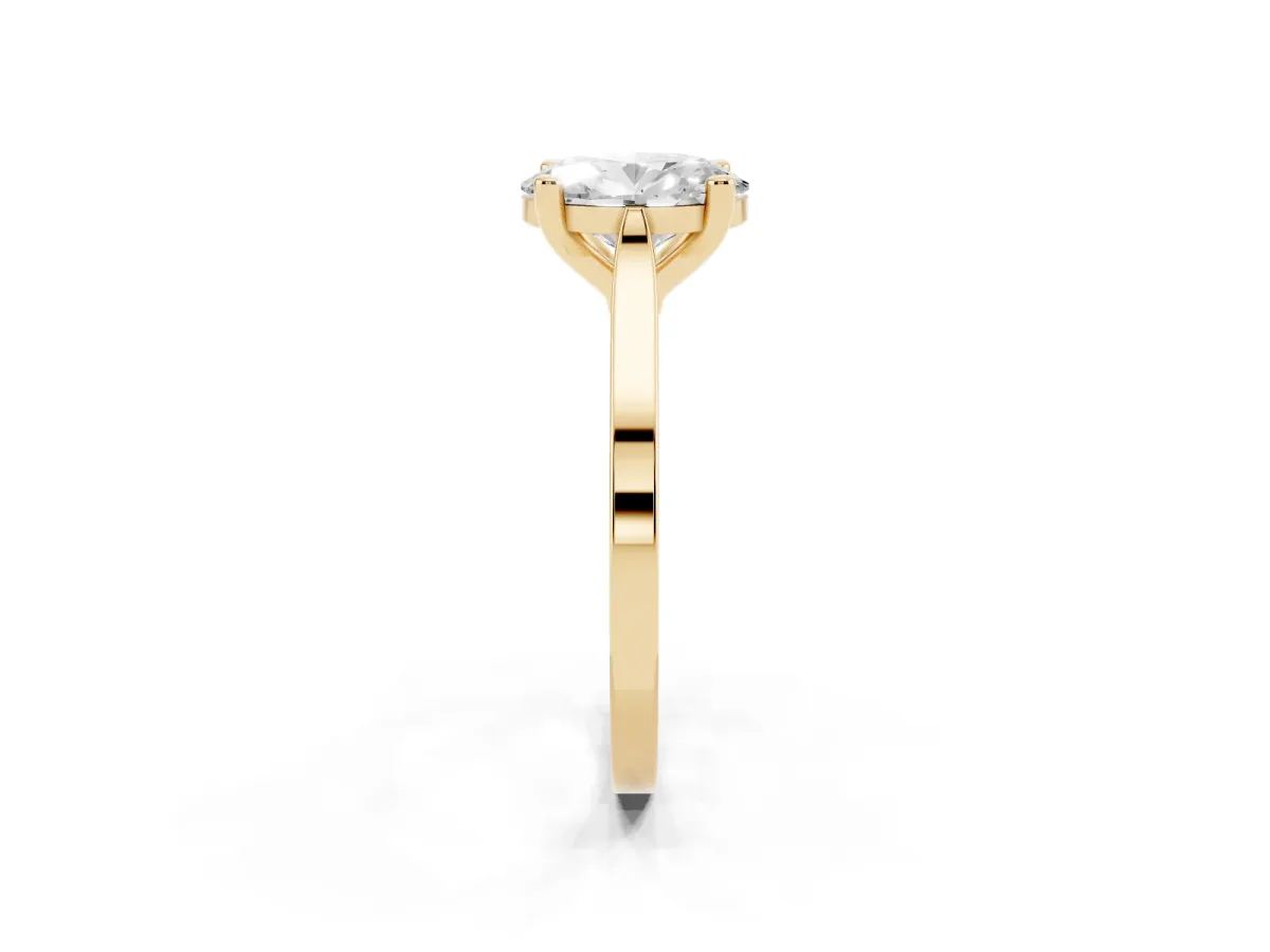 Oval Cut Solitaire Diamond Ring with Four-Prong Setting and Tapered Band Yellow gold