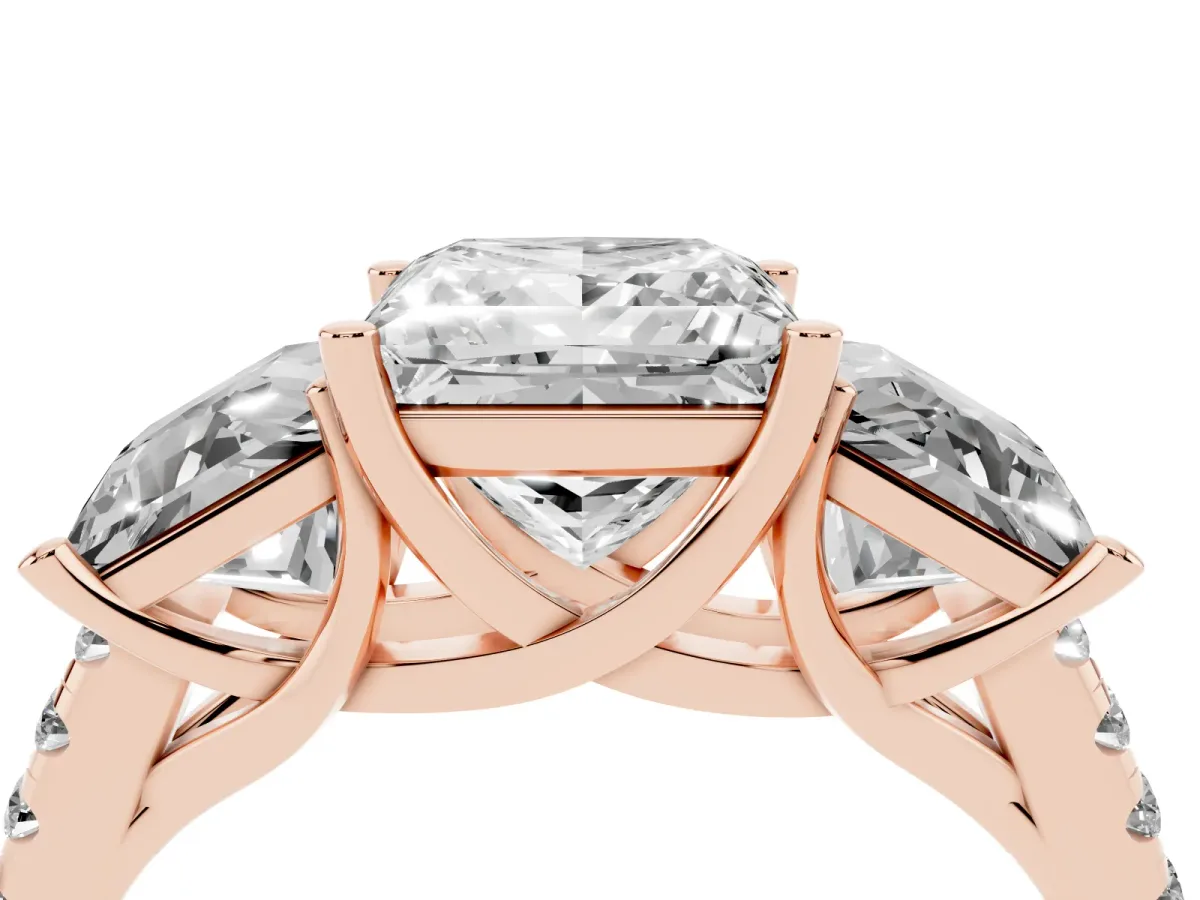 Three-Stone Princess Cut Diamond Ring with Round Pavé Band and Prong Setting Rose gold