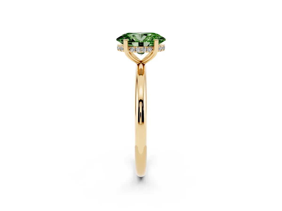 Fancy Green Oval Cut Cut Solitaire Engagement Ring with Four-Prong Setting and Classic Band Yellow gold