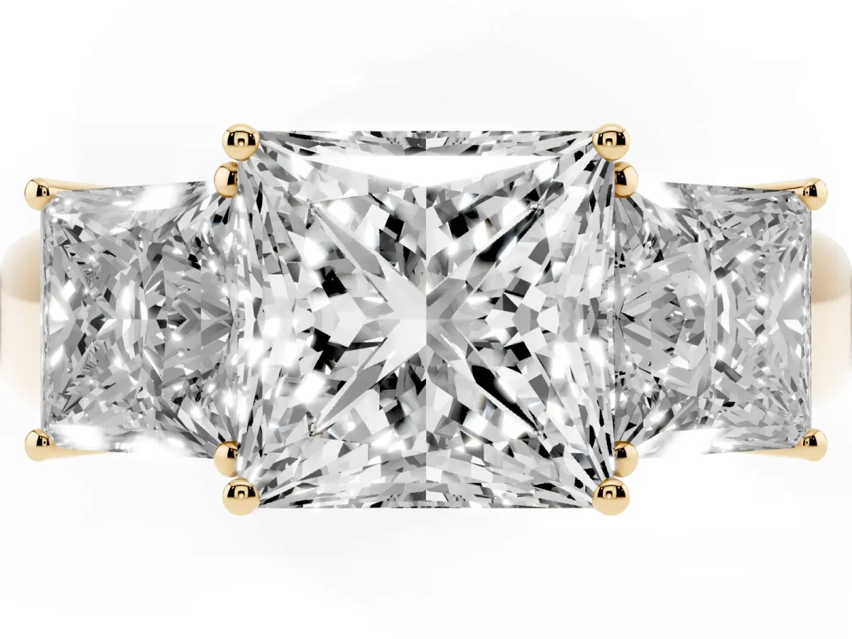Three-Stone Princess Cut Cut Diamond Ring with Prong Setting and Classic Band Yellow gold