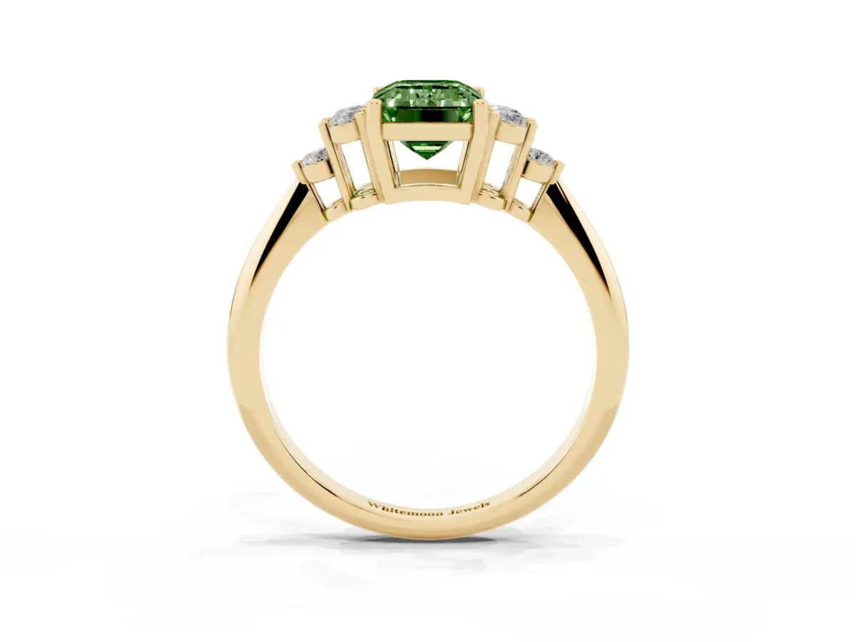 Fancy Green Emerald Cut Cut Diamond Cluster Ring with Solitaire Band and Four-Prong Setting Yellow gold