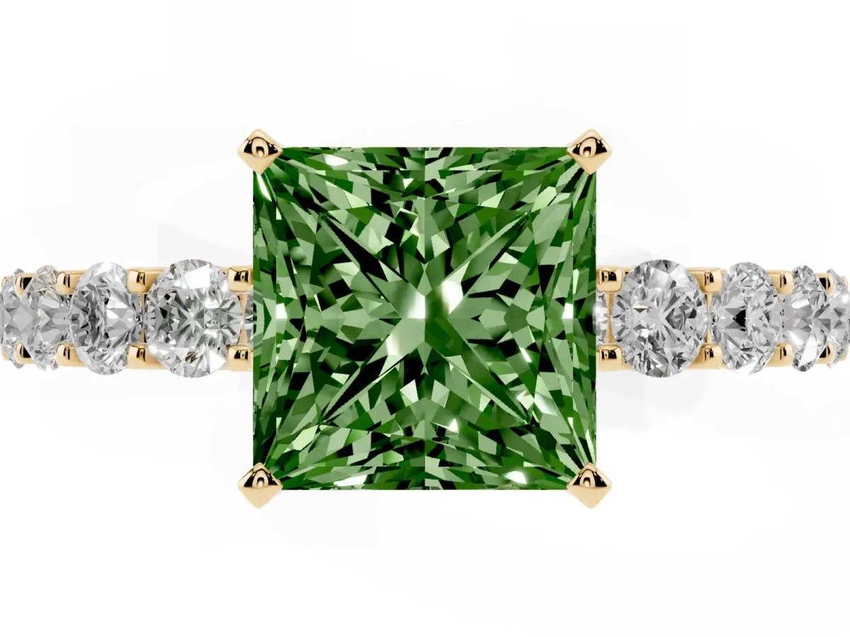 Fancy Green Princess Cut Diamond Solitaire Ring with Shared Prong Pavé Band and Four-Prong Setting Yellow gold