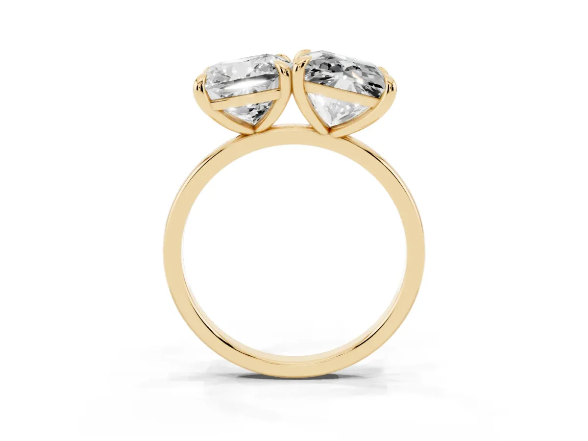 Cushion and Princess Toi Moi Ring with Prong Setting and Plain Band Yellow gold