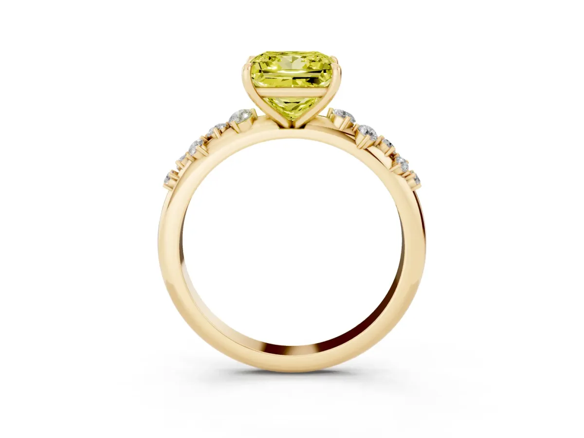 Fancy Yellow Princess Cut Diamond Cluster Prong-Set Solitaire Ring Yellow gold