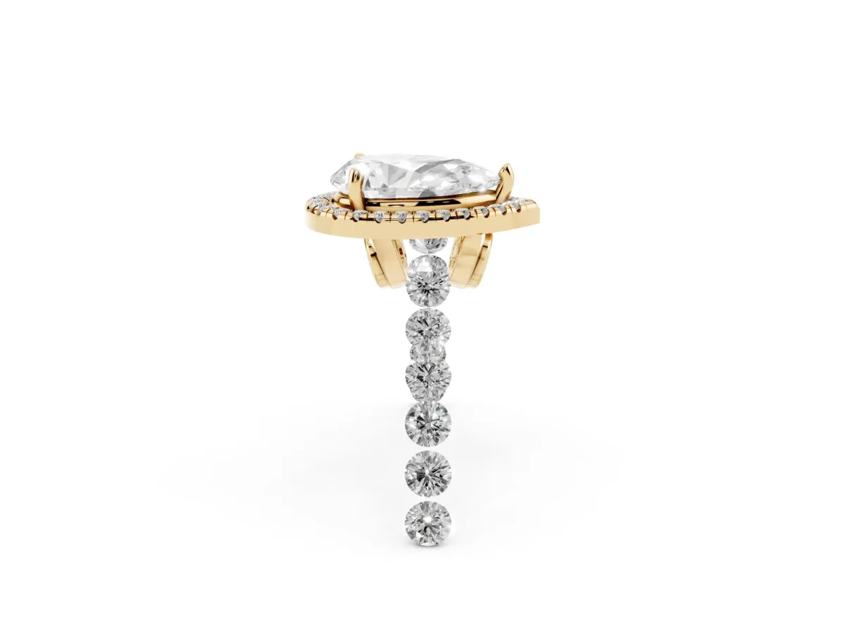Pear Cut Halo Pavé Diamond Engagement Ring with Four-Prong Setting Yellow gold