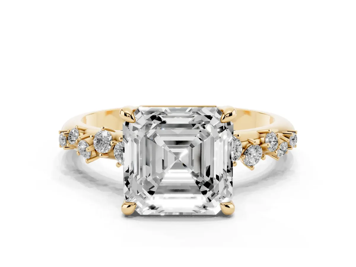 Asscher Cut Cut Diamond Vine Band with Four-Prong Setting Yellow gold