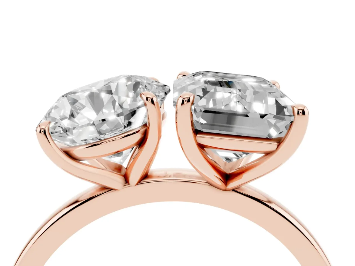 Round Cut and Emerald Cut Toi Moi Ring with Prong Setting Rose gold