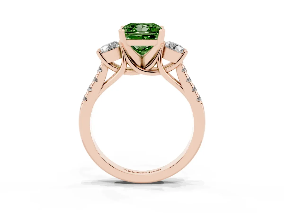 Fancy Green Three-Stone Princess Cut Diamond Pavé Band with Four-Prong Setting Rose gold